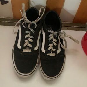 Lace up black vans